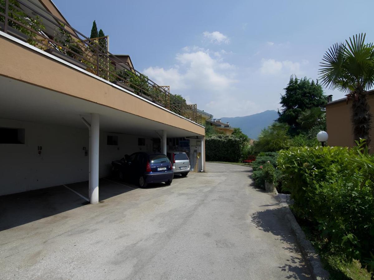 Waterfall & Pool Riva del Garda Exterior photo